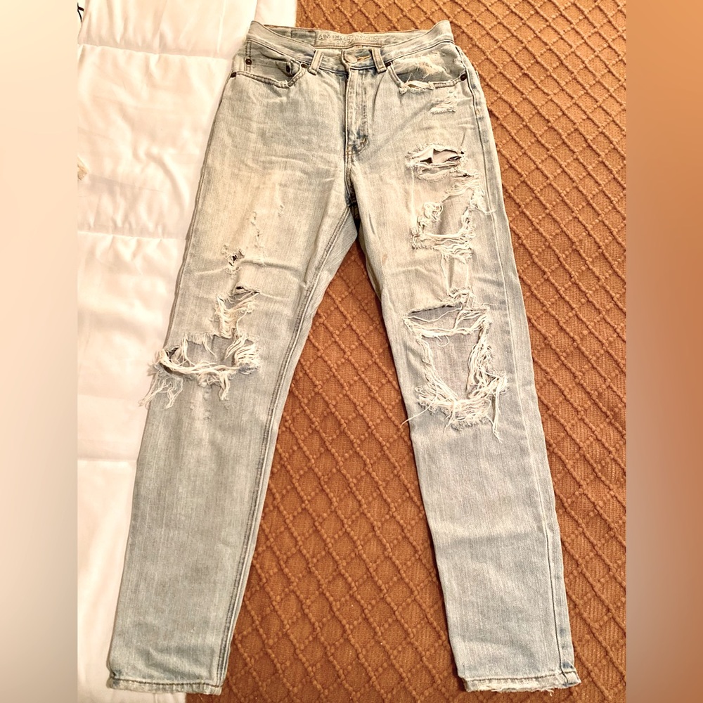American Eagle Distressed High Waisted Mom Jean Women’s Size 00 - Picture 5 of 5